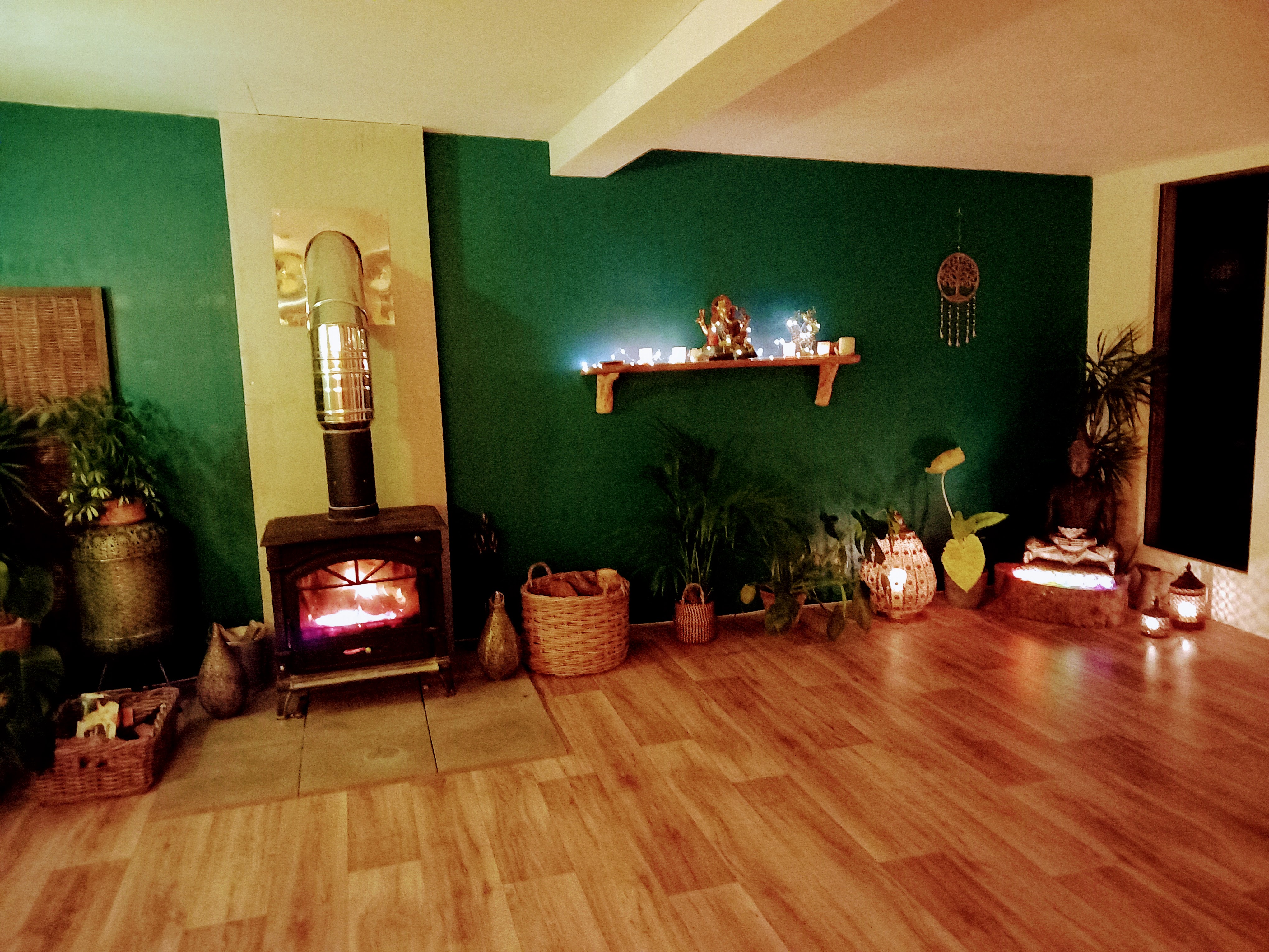 Yin Yoga & Soothing Sound Bath - Winter Solstice Celebration